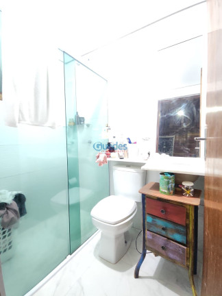 Imagem Casa com 6 Quartos à Venda, 210 m² em Estância Embuarama - Embu Das Artes
