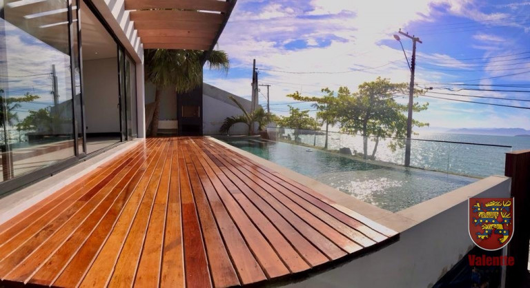 Imagem Casa com 5 Quartos à Venda, em Cacupé - Florianópolis Imagem Casa com 5 Quartos à Venda, em Cacupé - Florianópolis