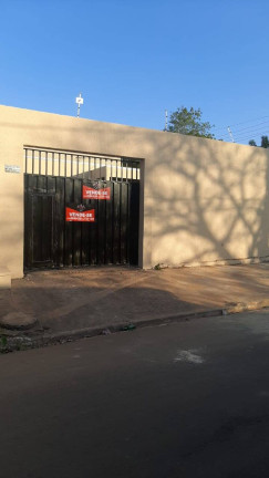 Casa com 3 Quartos à Venda,  em Construmat - Várzea Grande
