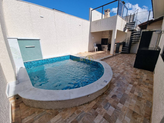 Casa com 3 Quartos para Alugar, 190 m² em Balneário Samburá - Peruíbe