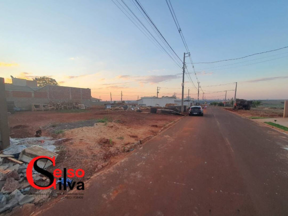 Terreno à Venda, 300 m² em Sarandi