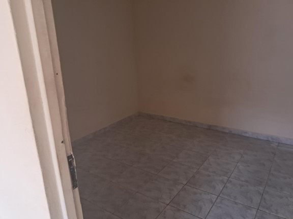 Imagem Casa com 1 Quarto à Venda, em Campo Grande - Rio De Janeiro Imagem Casa com 1 Quarto à Venda, em Campo Grande - Rio De Janeiro