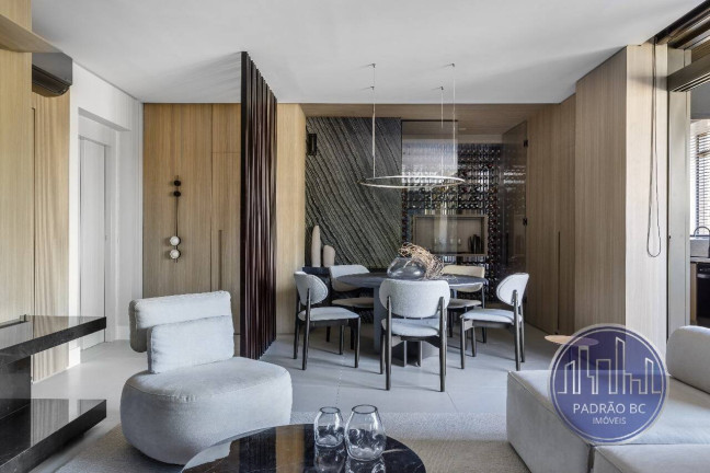 Imagem Cobertura com 4 Quartos à Venda, 330 m² em Bigorrilho - Curitiba Imagem Cobertura com 4 Quartos à Venda, 330 m² em Bigorrilho - Curitiba