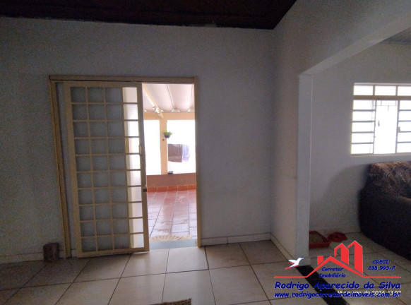Imagem Casa com 2 Quartos à Venda, 448 m² em Vila Xavier - Birigui