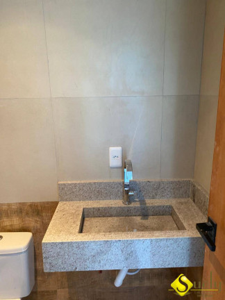 Imagem Casa com 3 Quartos à Venda, 360 m² em Maricá