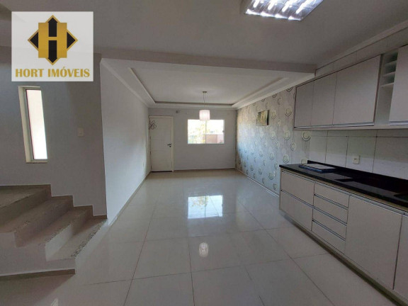 Imagem Sobrado com 3 Quartos à Venda, 94 m² em Pereque - Porto Belo