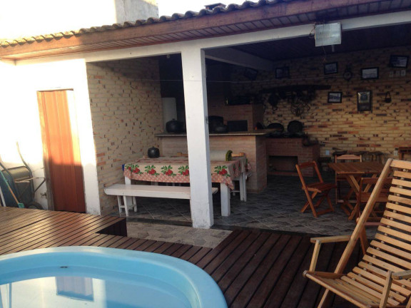 Imagem Casa com 3 Quartos à Venda, 250 m² em Parque Jóquei Club - Campos Dos Goytacazes