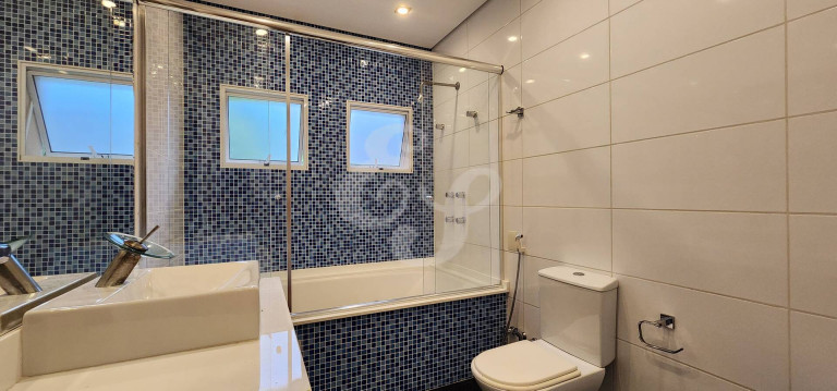 Casa de Condomínio com 4 Quartos para Alugar, 320 m² em Alphaville - Santana De Parnaíba