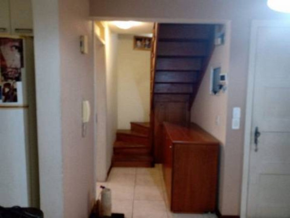 Imagem Sobrado com 4 Quartos à Venda, 84 m² em Humaitá - Porto Alegre Imagem Sobrado com 4 Quartos à Venda, 84 m² em Humaitá - Porto Alegre