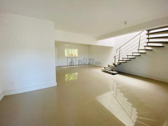 Imagem Casa com 3 Quartos à Venda, 180 m² em Praia Dos Amores - Balneário Camboriú