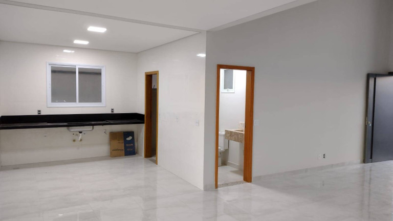 Imagem Imóvel com 3 Quartos à Venda, 2.500.000 m² em São Paulo - Itupeva
