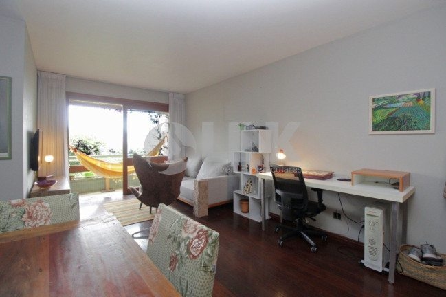 Imagem Apartamento com 2 Quartos à Venda, 89 m² em Mont Serrat - Porto Alegre Imagem Apartamento com 2 Quartos à Venda, 89 m² em Mont Serrat - Porto Alegre