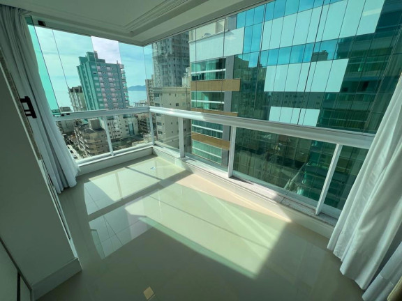 Imagem Apartamento com 3 Quartos à Venda, 126 m² em Meia Praia - Itapema Imagem Apartamento com 3 Quartos à Venda, 126 m² em Meia Praia - Itapema