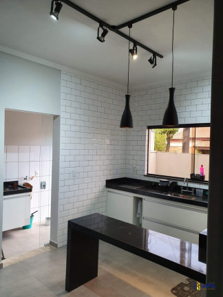 Imagem Casa de Condomínio com 3 Quartos à Venda, 300 m² em Iporanga - Sorocaba