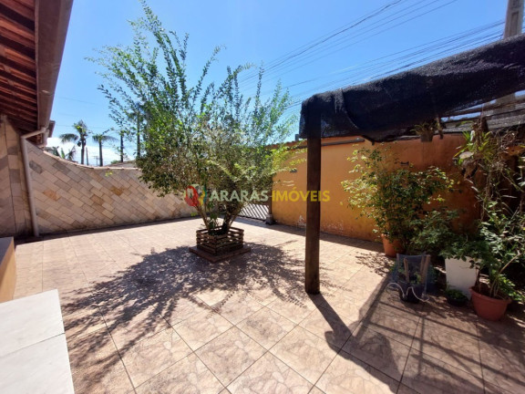 Imagem Casa com 2 Quartos à Venda, 250 m² em Centro - Bertioga Imagem Casa com 2 Quartos à Venda, 250 m² em Centro - Bertioga