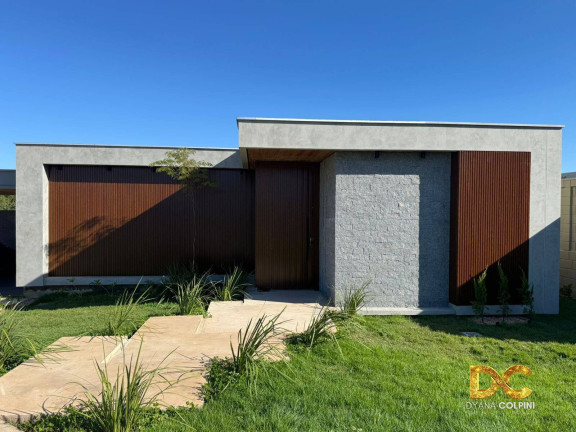 Imagem Casa de Condomínio com 4 Quartos à Venda, 325 m² em Petrópolis - Várzea Grande Imagem Casa de Condomínio com 4 Quartos à Venda, 325 m² em Petrópolis - Várzea Grande
