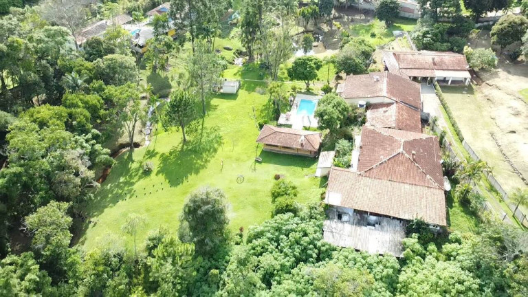 Imagem Casa com 5 Quartos à Venda, 7 m² em Rosário - Atibaia