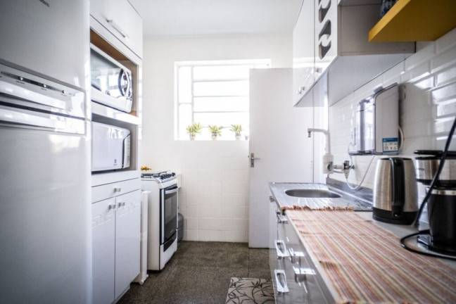 Imagem Apartamento com 2 Quartos à Venda, 5.800 m² em Vila Ipiranga - Porto Alegre