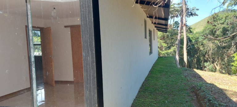 Imagem Casa com 3 Quartos à Venda, 134 m² em Vargem Grande - Teresópolis Imagem Casa com 3 Quartos à Venda, 134 m² em Vargem Grande - Teresópolis