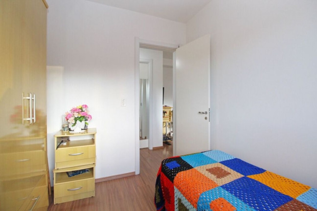 Imagem Imóvel com 2 Quartos à Venda, 62 m² em Cristal - Porto Alegre Imagem Imóvel com 2 Quartos à Venda, 62 m² em Cristal - Porto Alegre