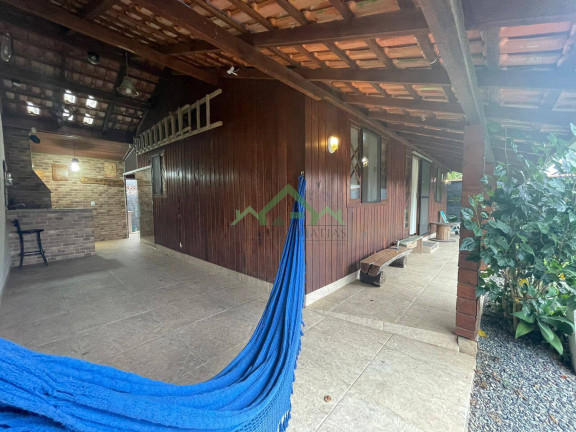 Imagem Casa com 3 Quartos à Venda, 334 m² em Salinas - Balneário Barra Do Sul Imagem Casa com 3 Quartos à Venda, 334 m² em Salinas - Balneário Barra Do Sul