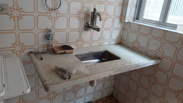 Imagem Kitnet com 1 Quarto à Venda, 28 m² em Caiçara - Praia Grande Imagem Kitnet com 1 Quarto à Venda, 28 m² em Caiçara - Praia Grande