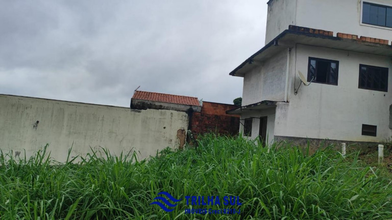 Terreno à Venda, 257 m² em Petrópolis - Joinville