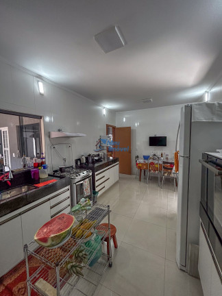 Imagem Casa com 3 Quartos à Venda, 205 m² em Setor Habitacional Vicente Pires - Brasília