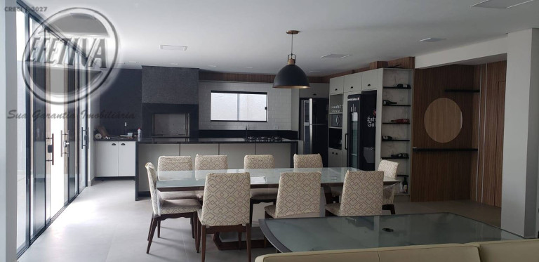 Imagem Casa com 7 Quartos à Venda, 283 m² em Centro - Guaratuba Imagem Casa com 7 Quartos à Venda, 283 m² em Centro - Guaratuba