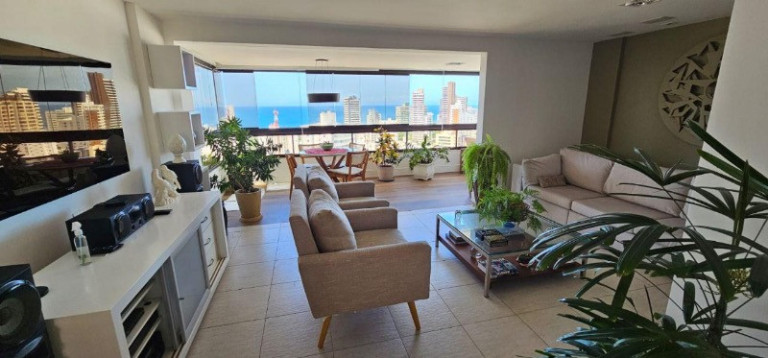 Imagem Imóvel com 4 Quartos à Venda, 162 m² em Jardim Apipema - Salvador