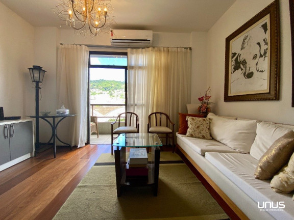 Imagem Apartamento com 2 Quartos à Venda, 81 m² em Centro - Florianópolis