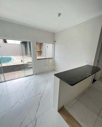 Imagem Sobrado com 3 Quartos à Venda, 138 m² em Piçarras - Guaratuba