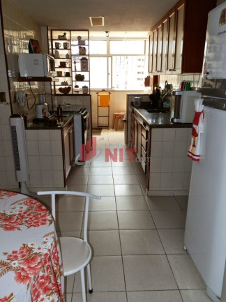 Imagem Apartamento com 3 Quartos à Venda, 175 m² em Icaraí - Niterói