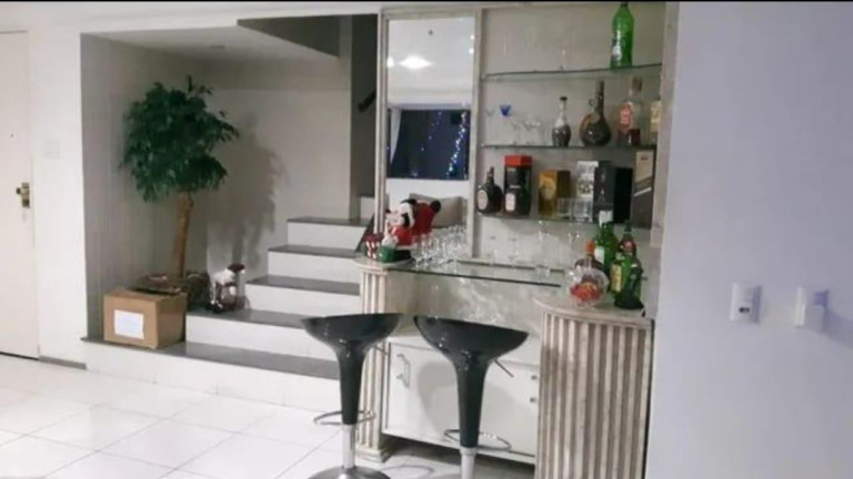 Imagem Imóvel com 4 Quartos à Venda, 350 m² em Madalena - Recife