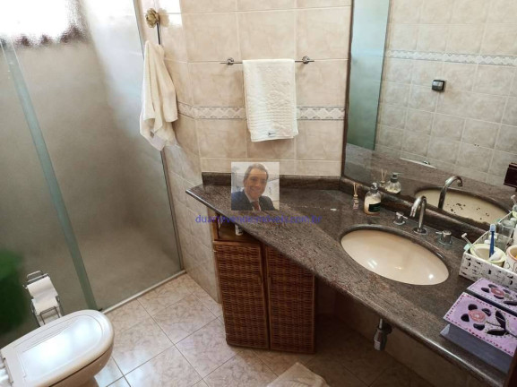 Imagem Casa com 4 Quartos à Venda, 359 m² em Nova Higienópolis - Jandira Imagem Casa com 4 Quartos à Venda, 359 m² em Nova Higienópolis - Jandira