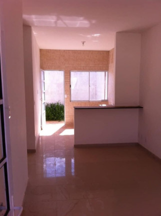 Imagem Casa com 2 Quartos à Venda, 100 m² em Planalto - Mateus Leme