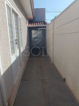 Imagem Casa com 2 Quartos à Venda, 158 m² em Jardim Adalgisa - Araraquara Imagem Casa com 2 Quartos à Venda, 158 m² em Jardim Adalgisa - Araraquara