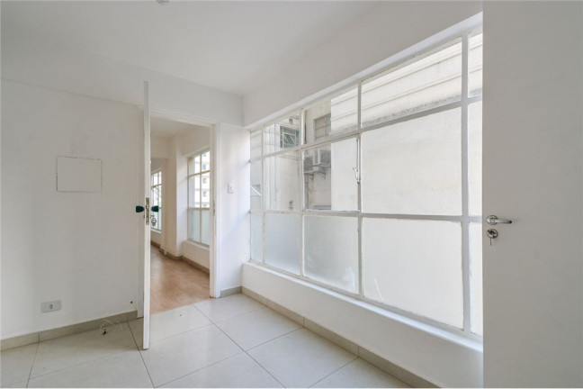 Sala Comercial à Venda, 38 m² em Higienópolis - São Paulo