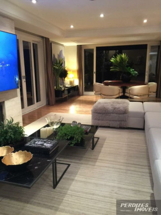 Imagem Casa com 3 Quartos para Alugar, 320 m² em Pacaembu - São Paulo Imagem Casa com 3 Quartos para Alugar, 320 m² em Pacaembu - São Paulo