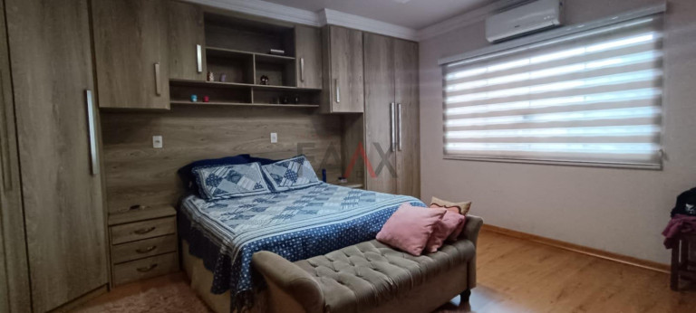 Imagem Casa com 3 Quartos para Alugar, 390 m² em Centro - Gpva - Guarapuava Imagem Casa com 3 Quartos para Alugar, 390 m² em Centro - Gpva - Guarapuava