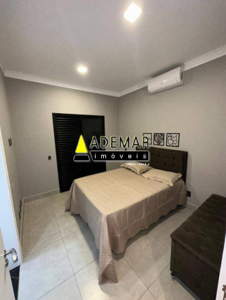 Imagem Casa com 4 Quartos à Venda, em Paranapanema Imagem Casa com 4 Quartos à Venda, em Paranapanema