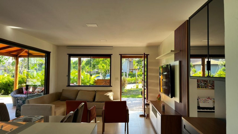 Imagem Casa com 4 Quartos à Venda, 350 m² em Galeria Alga Marinha - Mata De São João Imagem Casa com 4 Quartos à Venda, 350 m² em Galeria Alga Marinha - Mata De São João
