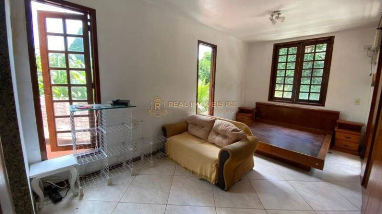 Imagem Casa com 3 Quartos à Venda, 500 m² em Freguesia (jacarepaguá) - Rio De Janeiro Imagem Casa com 3 Quartos à Venda, 500 m² em Freguesia (jacarepaguá) - Rio De Janeiro