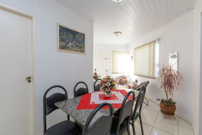 Imagem Casa com 3 Quartos à Venda, 52 m² em Uberaba - Curitiba Imagem Casa com 3 Quartos à Venda, 52 m² em Uberaba - Curitiba