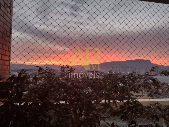 Imagem Apartamento com 3 Quartos à Venda, 124 m² em Centro - Palhoça
