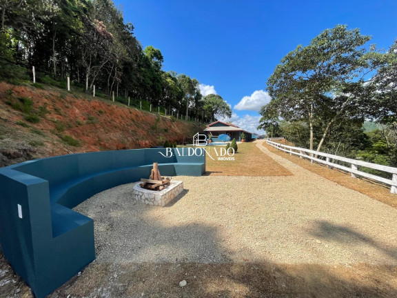 Imagem Imóvel com 3 Quartos à Venda, 10.124 m² em Pedra Bela - Pedra Bela