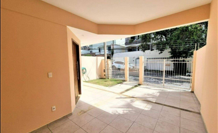 Imagem Casa com 3 Quartos à Venda, 170 m² em Jardim Suíça - Volta Redonda Imagem Casa com 3 Quartos à Venda, 170 m² em Jardim Suíça - Volta Redonda