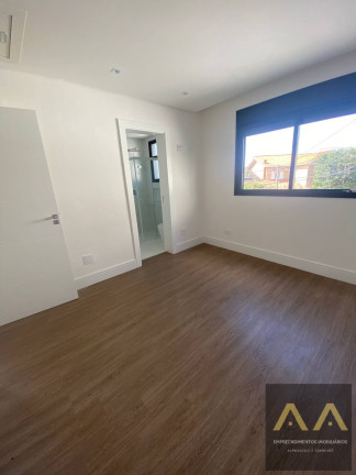 Imagem Casa com 4 Quartos à Venda, 331 m² em Alphaville - Santana De Parnaíba Imagem Casa com 4 Quartos à Venda, 331 m² em Alphaville - Santana De Parnaíba