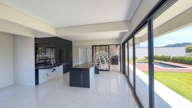 Imagem Casa com 4 Quartos à Venda, 311 m² em Condomínio Figueira Garden - Atibaia Imagem Casa com 4 Quartos à Venda, 311 m² em Condomínio Figueira Garden - Atibaia
