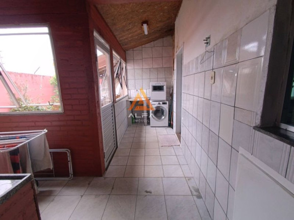 Imagem Casa com 3 Quartos à Venda, 145 m²